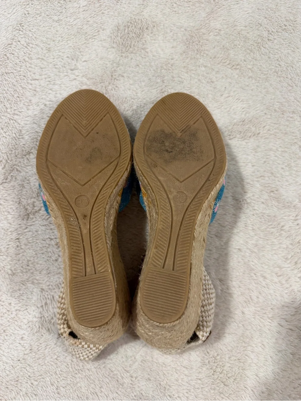 anthropologie critter wedge sandals size 7-7.5